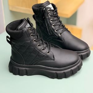 خرید اینترنتی قیمت بوت بچگانه اسپرت miu بندی کد 4081801