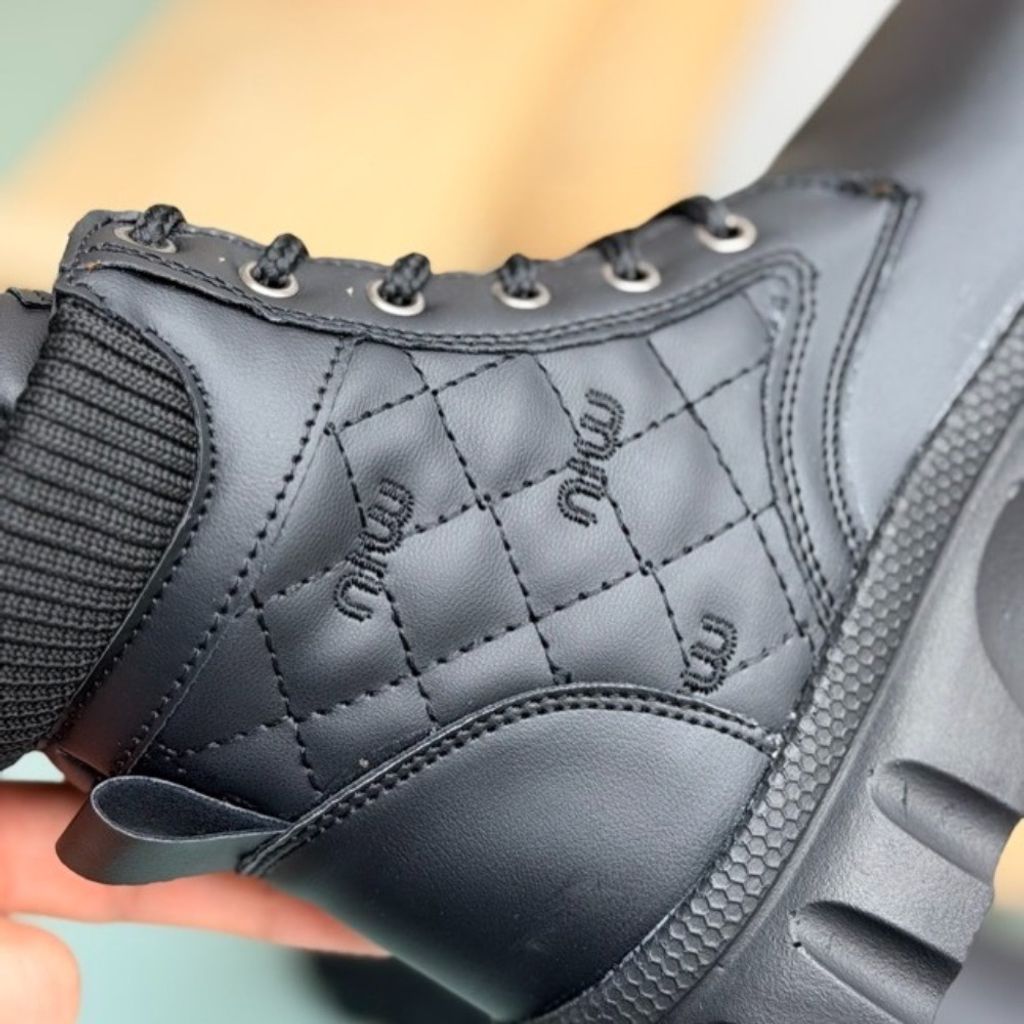 مشخصات بوت بچگانه اسپرت miu بندی کد 4081801