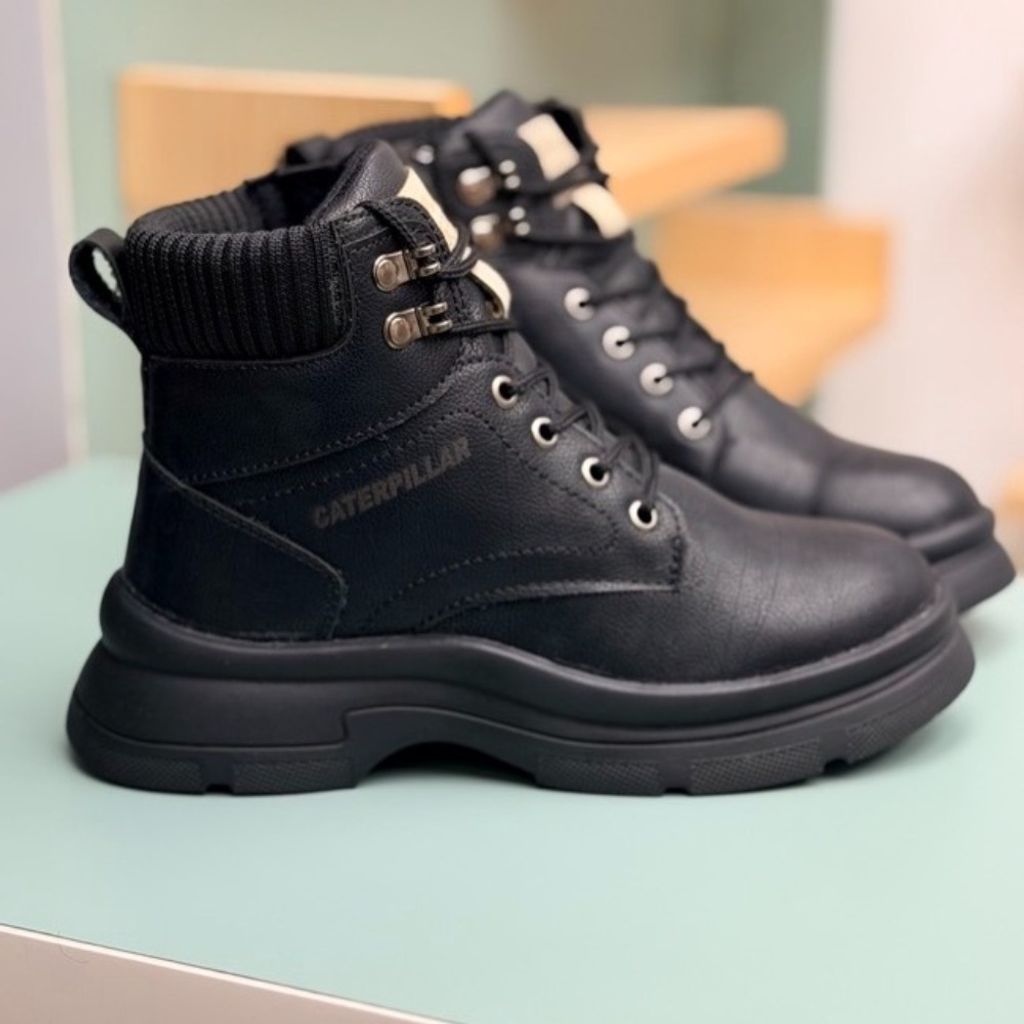 خرید انلاین بوت بچگانه اسپرت طرح Caterpillar کد 4081802