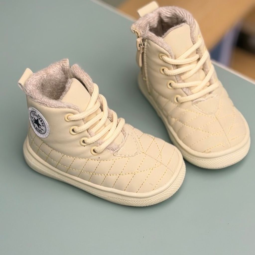 خرید اینترنتی قیمت کتونی بچگانه نیمساق شنل دوزی طرح الستار کد 4082201