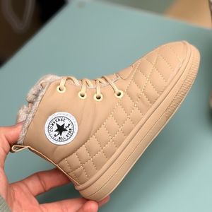 خرید اینترنتی قیمت کتونی بچگانه نیمساق شنل دوزی طرح الستار کد 4082201