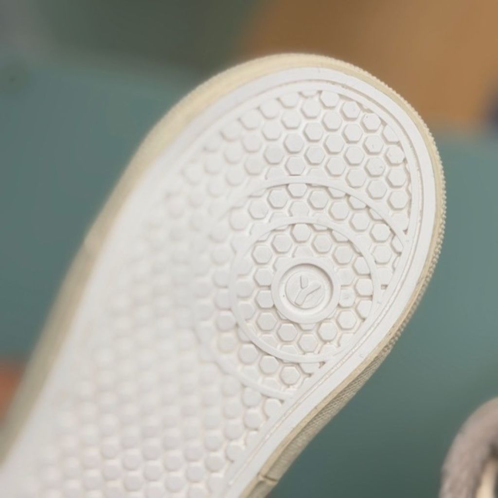 خرید اینترنتی کتونی بچگانه نیمساق شنل دوزی طرح الستار کد 4082201