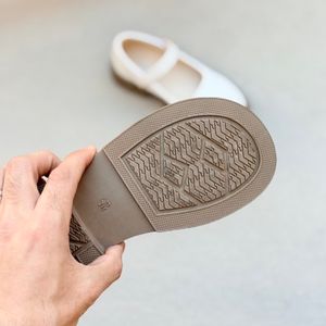 خرید اینترنتی قیمت کفش دخترانه عروسکی طرح پاریس از هارتال کد 4082601