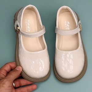 قیمت کفش دخترانه عروسکی طرح پاریس از Hartal کد 4082601