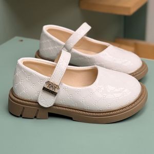 خرید اینترنتی قیمت کفش دخترانه عروسکی طرح پاریس از Hartal کد 4082601