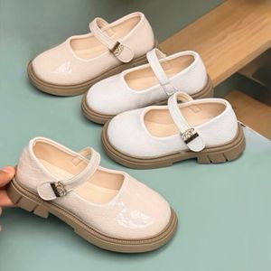 خرید اینترنتی کفش دخترانه عروسکی طرح پاریس از Hartal کد 4082601