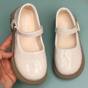 خرید انلاین کفش دخترانه عروسکی طرح پاریس از Hartal کد 4082601