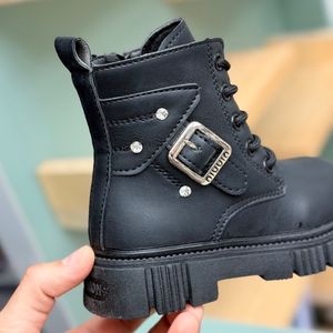 خرید اینترنتی قیمت بوت بچگانه طرح سگک نگین از Toobaco کد 4082602