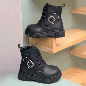 خرید اینترنتی قیمت بوت بچگانه طرح سگک نگین از Toobaco کد 4082602