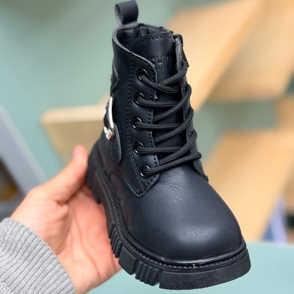 خرید اینترنتی قیمت بوت بچگانه طرح سگک نگین از Toobaco کد 4082602