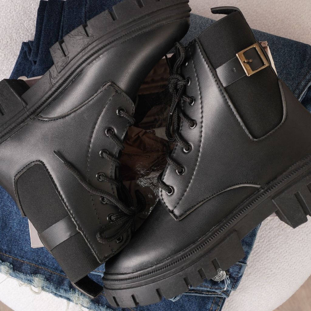 خرید اینترنتی بوت زنانه مشکی تینا پاد