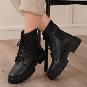 مشخصات بوت زنانه مشکی تینا پاد