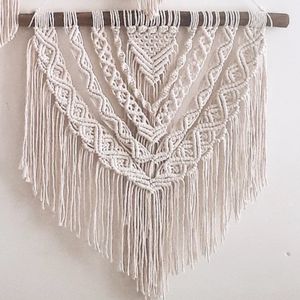 اویز مکرومه بافی مدرن طرح ابریشم