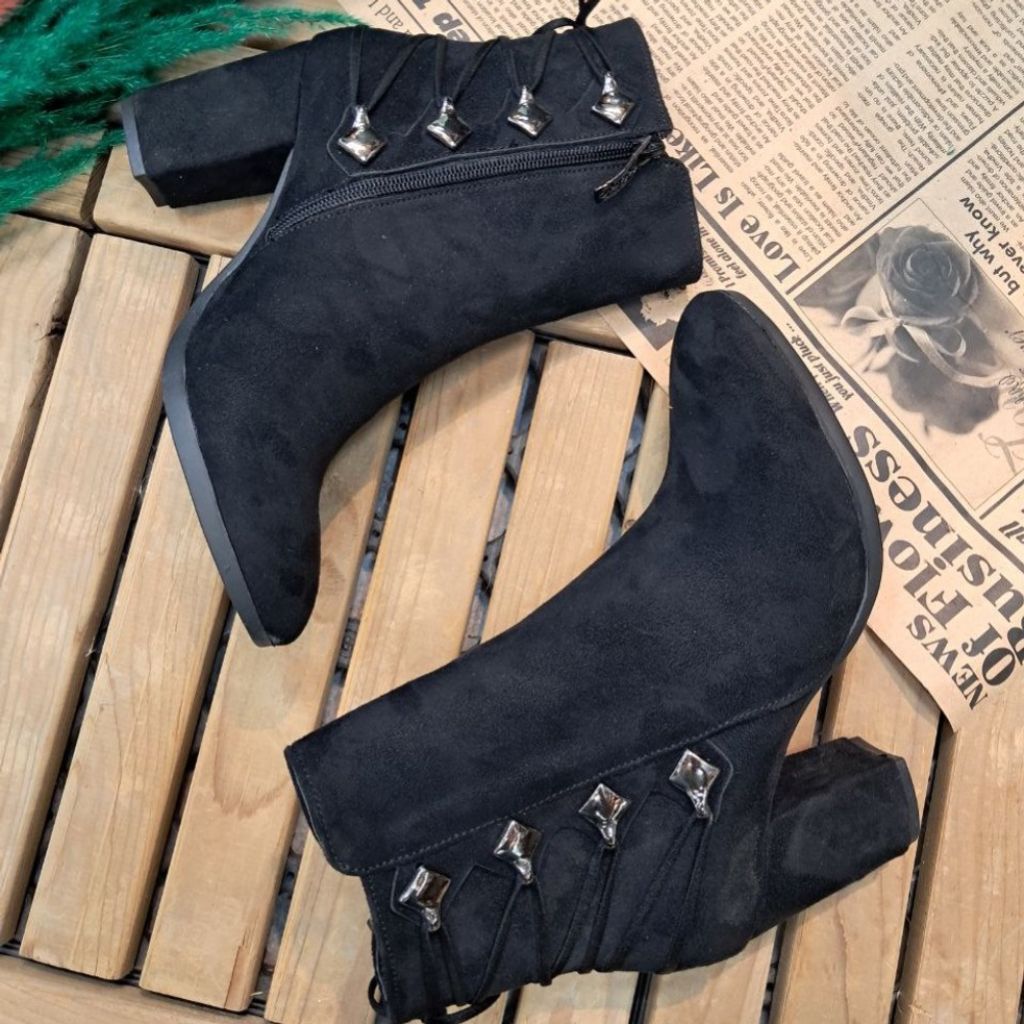 خرید اینترنتی نیم بوت پاشنه دار 7 سانت بغل زیپ هانا