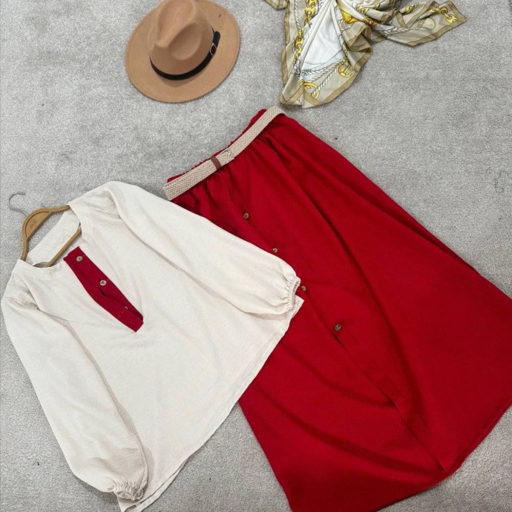 مشخصات شومیز دامن مجلسی مخصوص یلدا بهمراه کمربند