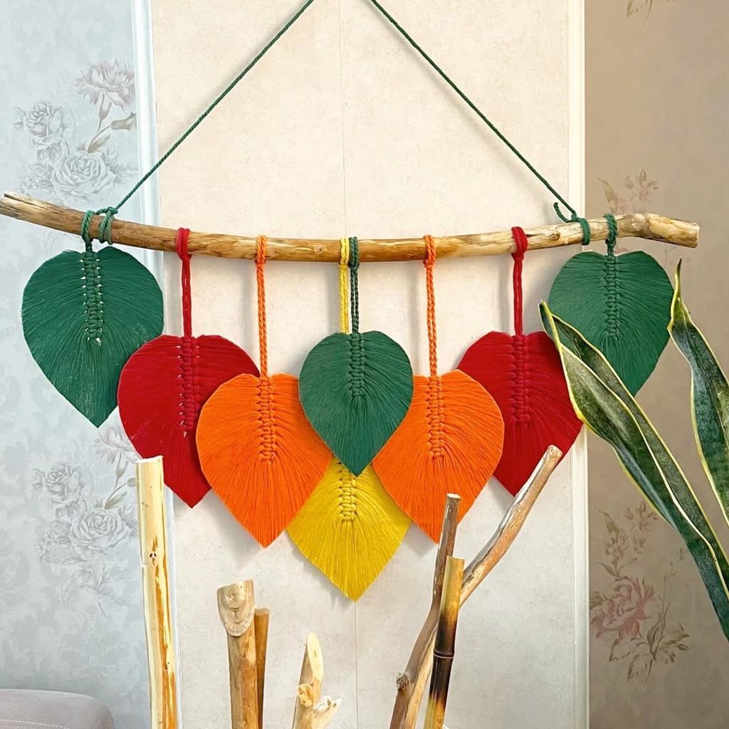 مشخصات دبوارکوب اویز مکرومه بافی برگ مدل زرنگار