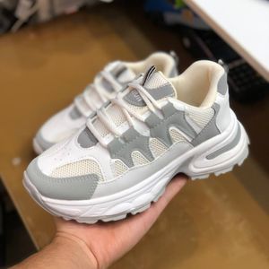 خرید اینترنتی کفش چرم اسپرت زنانه مدل هوگان سفید طوسی