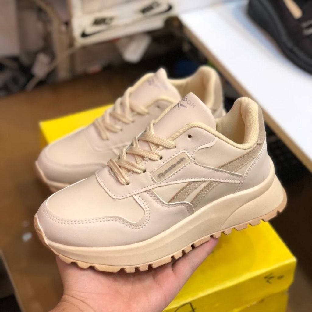 مشخصات کفش چرم زنانه اسپرت مدل ریبوک کرم قهوه ای