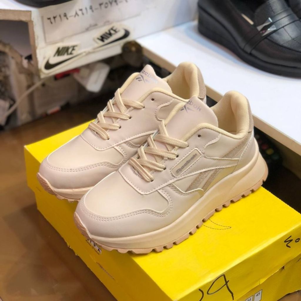 خرید انلاین کفش چرم زنانه اسپرت مدل ریبوک کرم قهوه ای