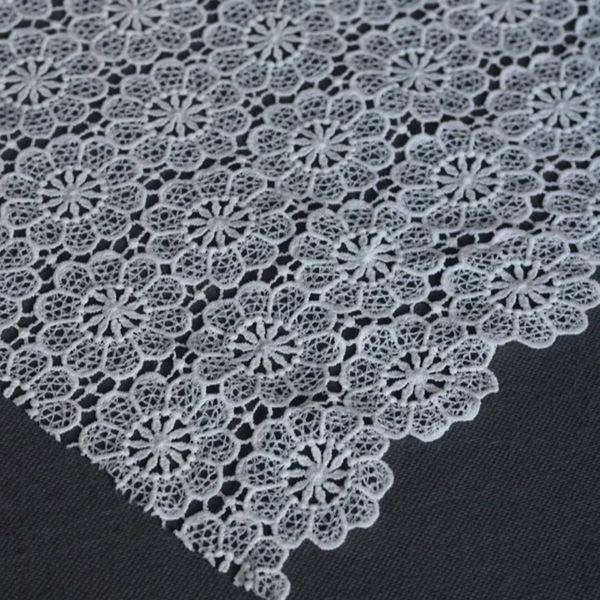 پارچه گیپور نخ ( قلاب بافی )