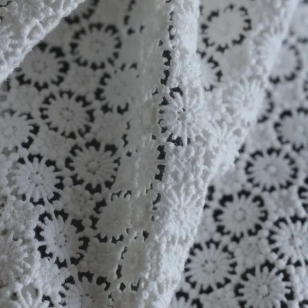 پارچه گیپور نخ ( قلاب بافی )