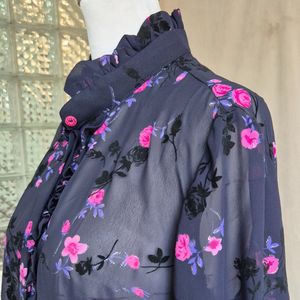 خرید اینترنتی شومیز زنانه مشکی گلدار گل مخملی حریر در سه رنگ بنفش صورتی، قرمز، نارنجی