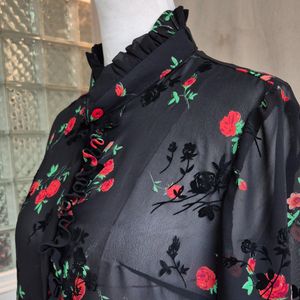 خرید انلاین شومیز زنانه مشکی گلدار گل مخملی حریر در سه رنگ بنفش صورتی، قرمز، نارنجی