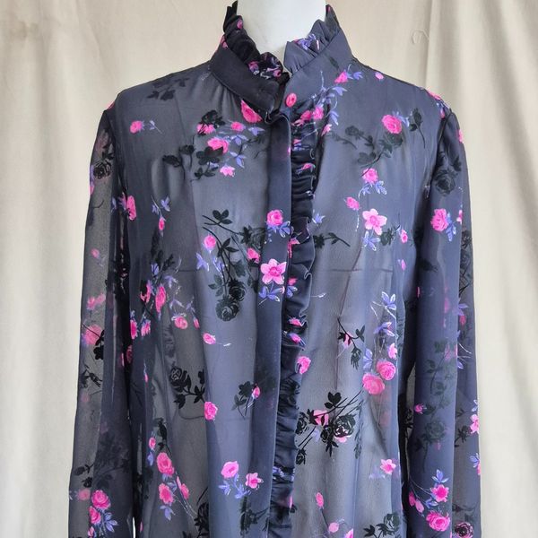 شومیز زنانه مشکی گلدار گل مخملی حریر در سه رنگ بنفش صورتی، قرمز، نارنجی