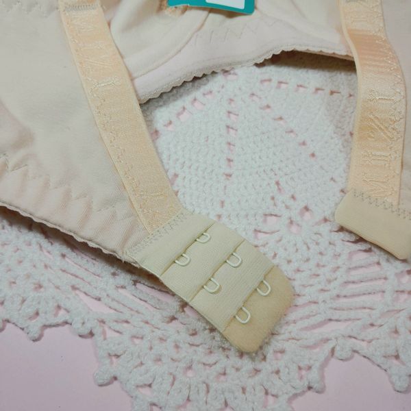 سوتین مینی مایزر فنردار لاکرا پنبه برندآویژه ارسال رایگان