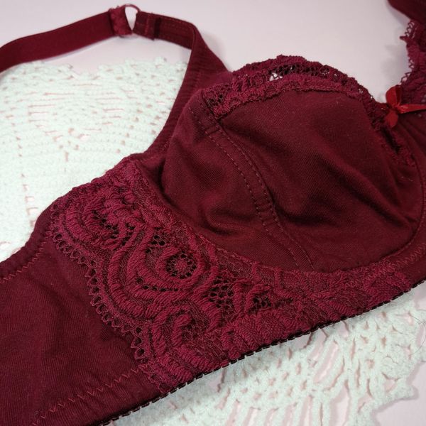 سوتین مینی مایزر فنردار لاکرا پنبه برندآویژه ارسال رایگان