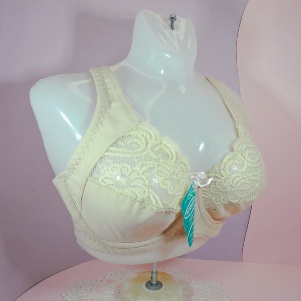 سوتین مینی مایزر فنردار لاکرا پنبه برندآویژه ارسال رایگان