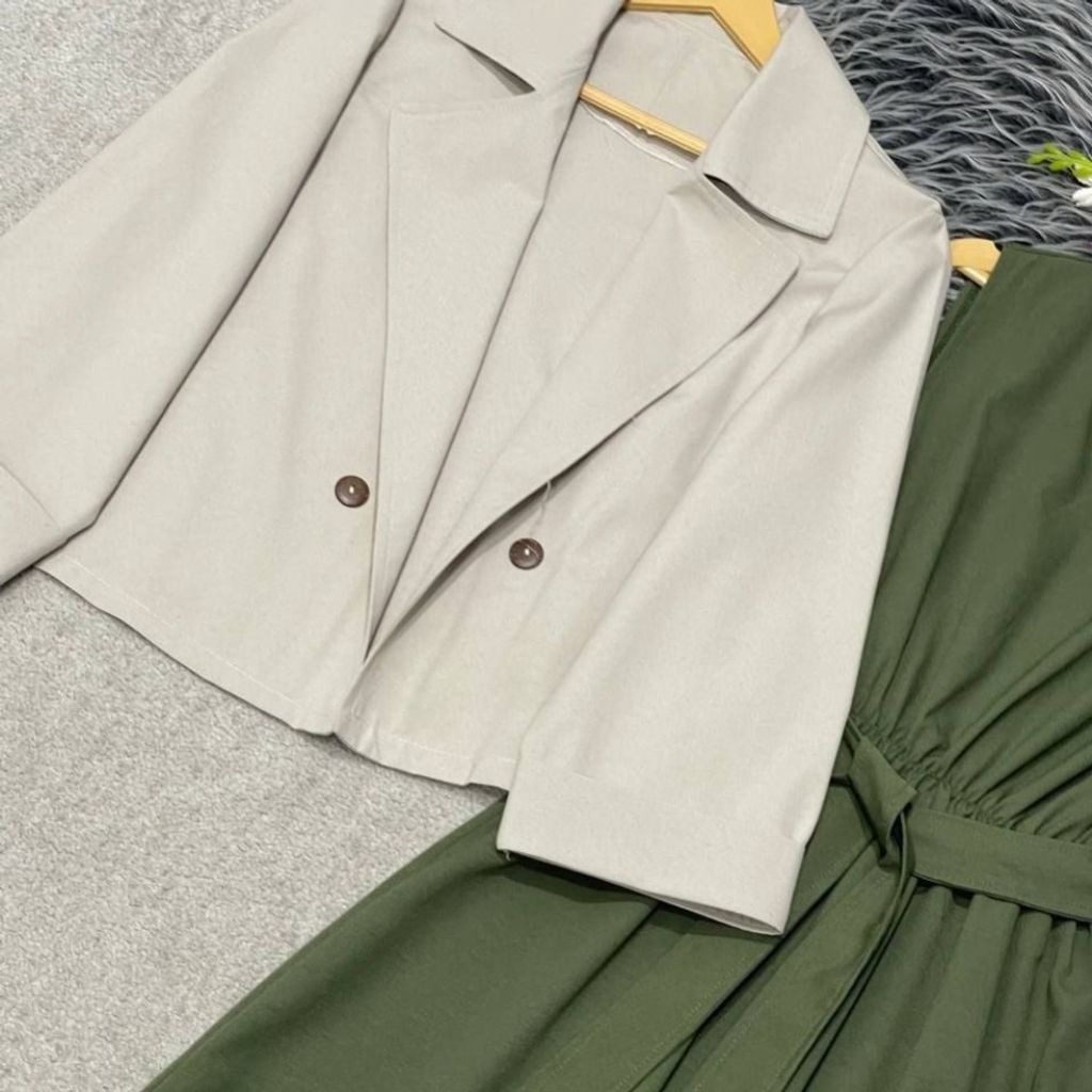 مشخصات کت و سارافون ست دوتیکه آسو