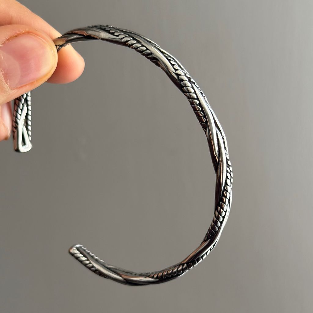 فروش اینترنتی دستبند شیک مردانه