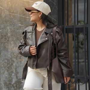 فروش اینترنتی کت چرم زنانه