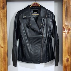 خرید آنلاین کت چرم زنانه کیانا