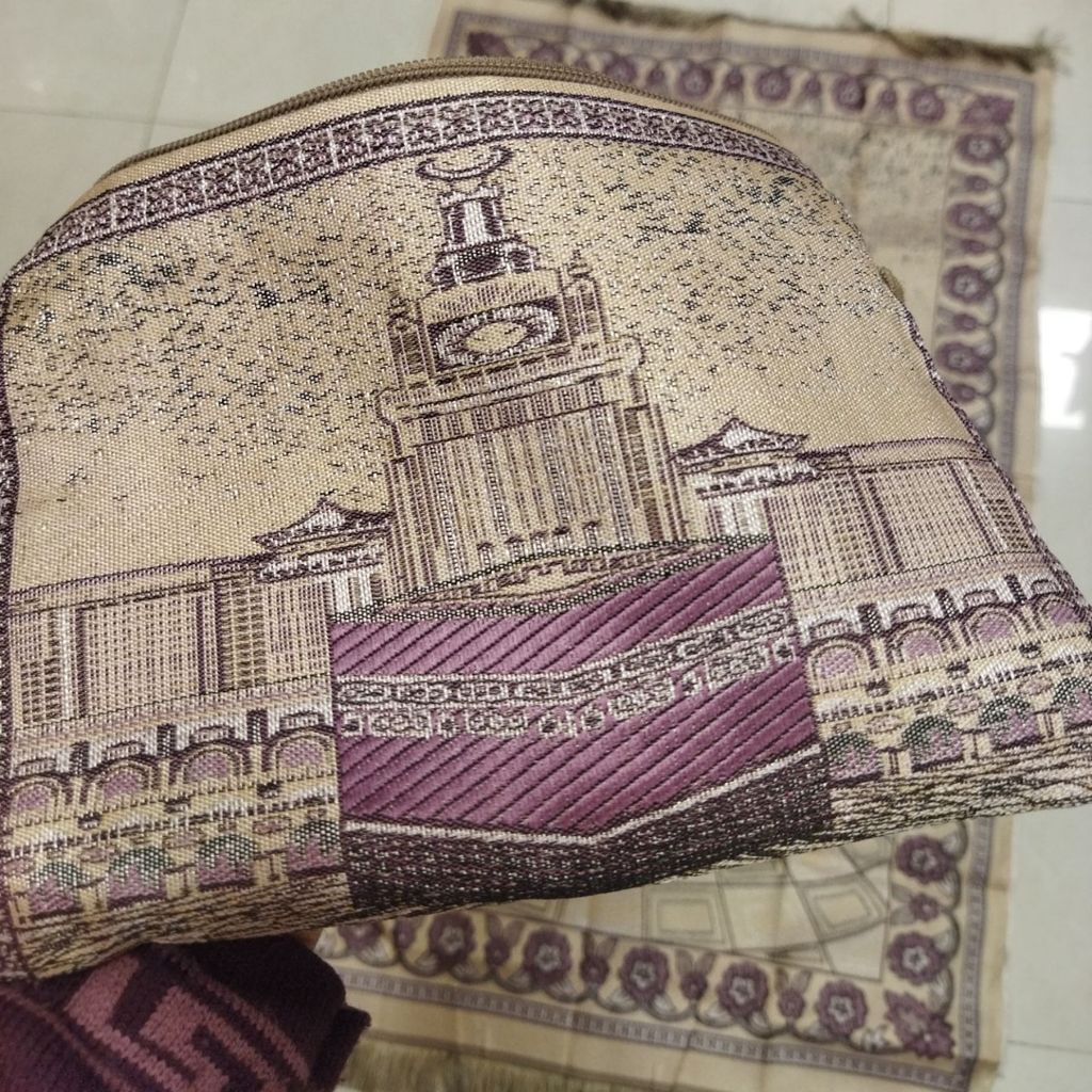 خرید انلاین سجاده همراه با کیف