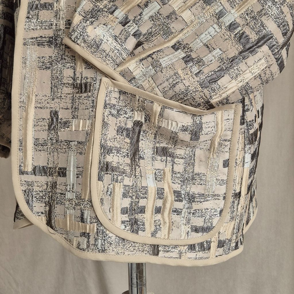 قیمت ارزان کت زنانه پاییزه زمستانی نسکافه‌ای موکایی ژاکارد