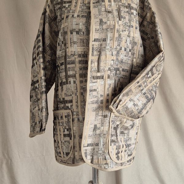 کت زنانه پاییزه زمستانی نسکافه‌ای موکایی ژاکارد