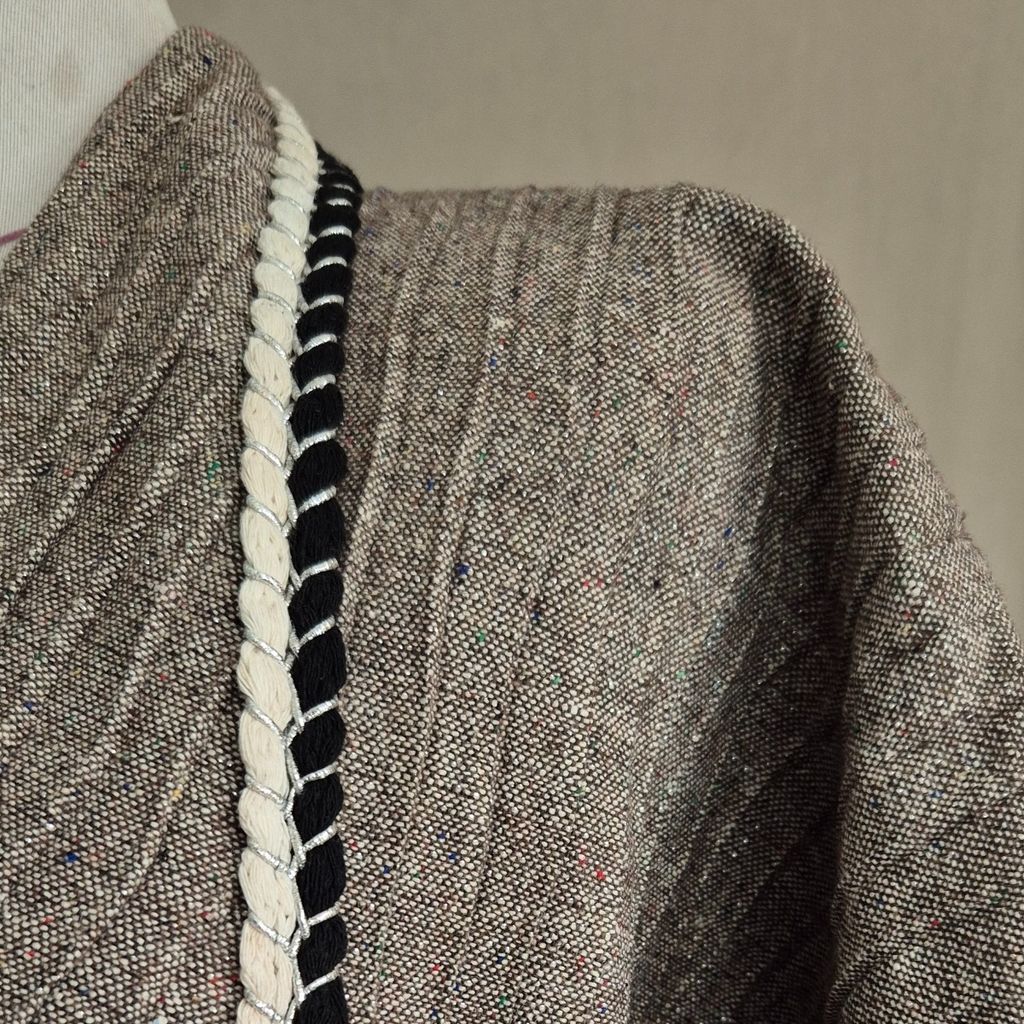 مشخصات مانتو زنانه پارچه پشم پیلیسه قهوه ای شاین