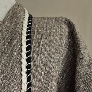 مشخصات مانتو زنانه پارچه پشم پیلیسه قهوه ای شاین