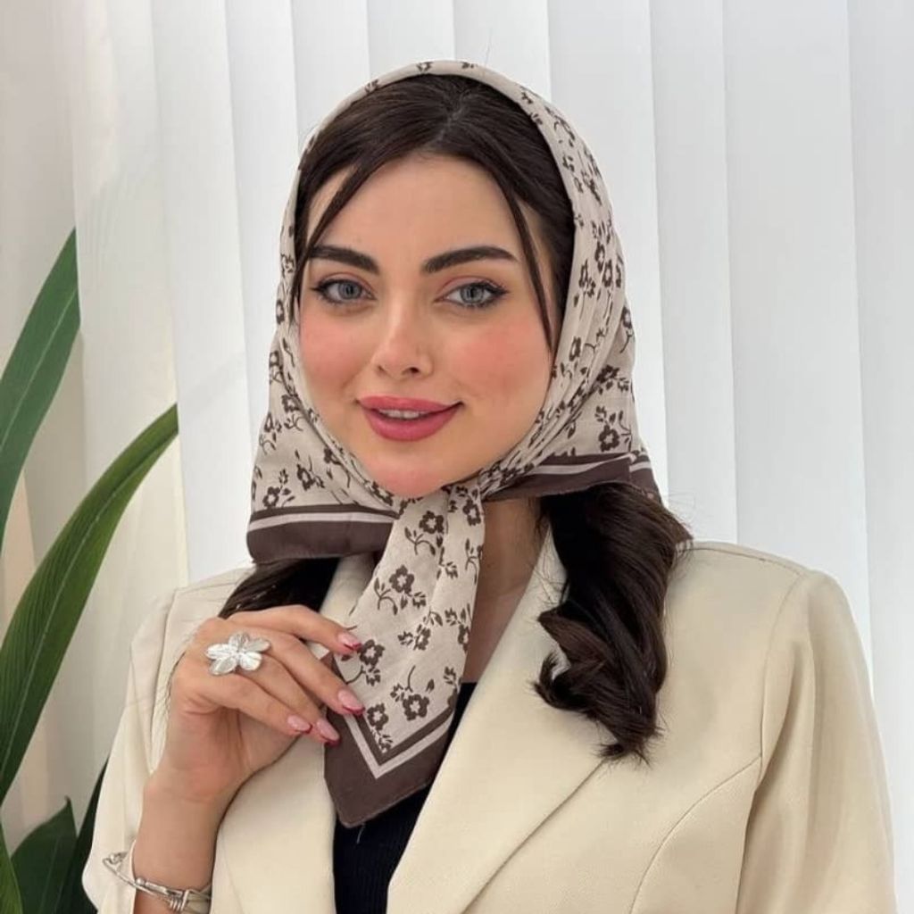 مشخصات مینی اسکارف نخی موکا گلدار قواره 75