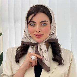 مینی اسکارف نخی قواره 75 طرح دیور Dior موکا