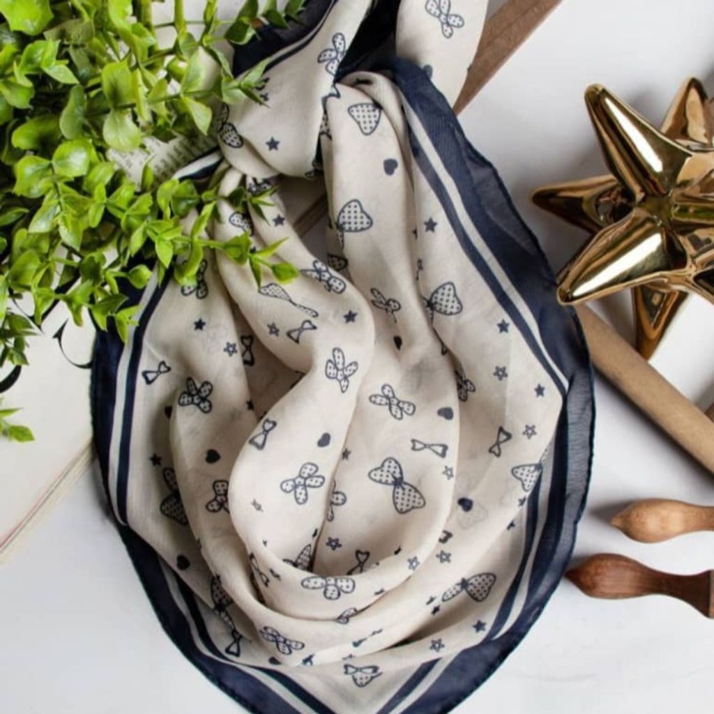 خرید انلاین مینی اسکارف نخی پاپیون سرمه ای قواره 75