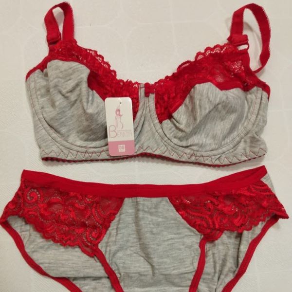 ست شورت و سوتین فنردار ملانژ و گیپور st75y