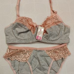 ست شورت و سوتین فنردار ملانژ و گیپور st75y