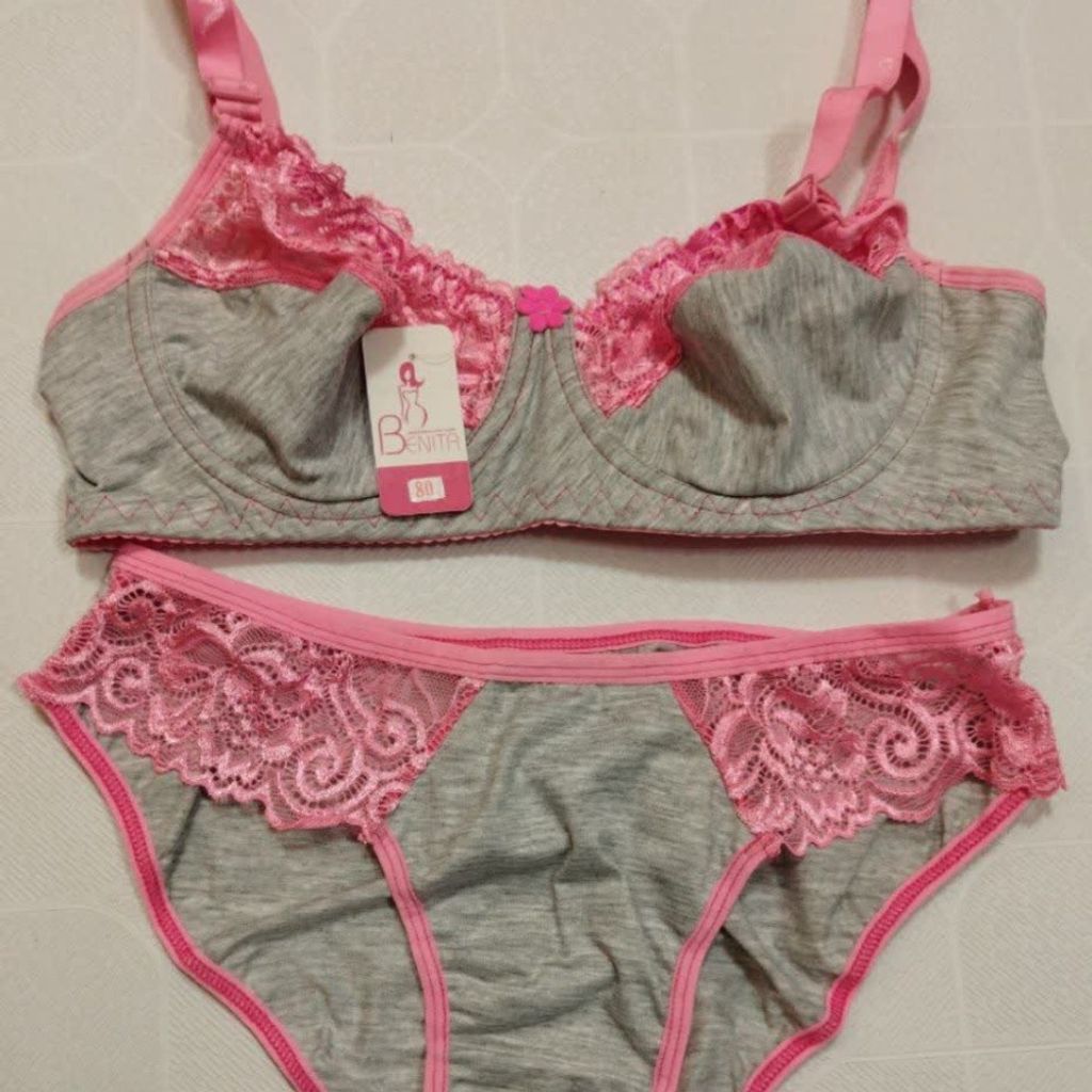 مشخصات ست شورت و سوتین فنردار ملانژ و گیپور st75y