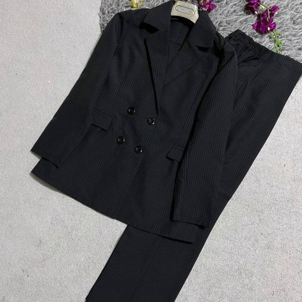 کت شلوار دیپلمات