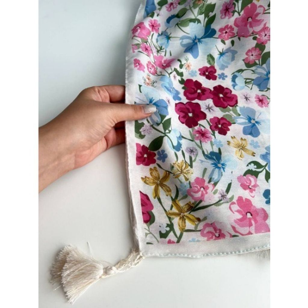 خرید اینترنتی روسری نخی قواره 140 نخ گلوریا و شال نخی قواره 188×68 نخ سیااسکارف