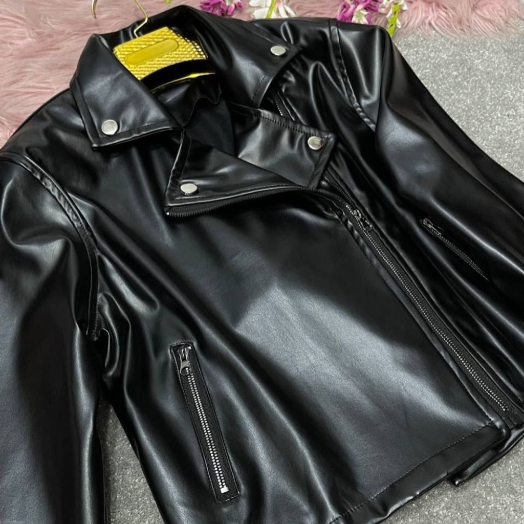 خرید انلاین کت چرم طرح حدیث