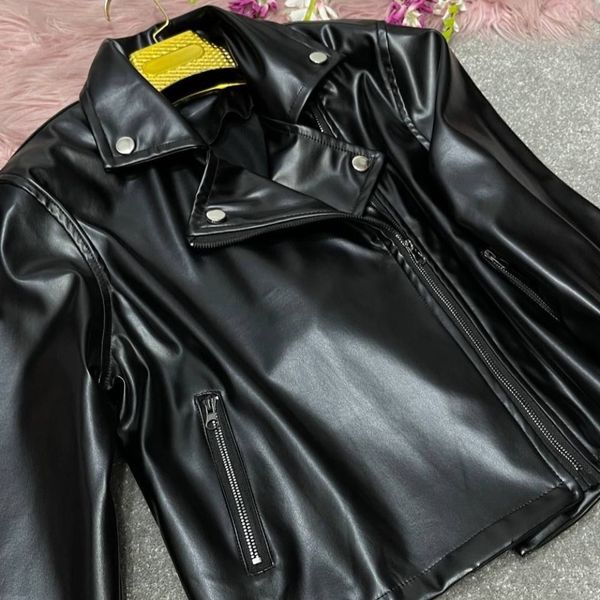 کت چرم طرح حدیث